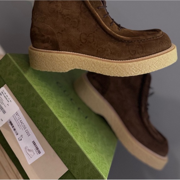 BRAND NEW AUTHENTIC Menen Gucci Suede Lace-Up Boots - Picture 3 of 9
